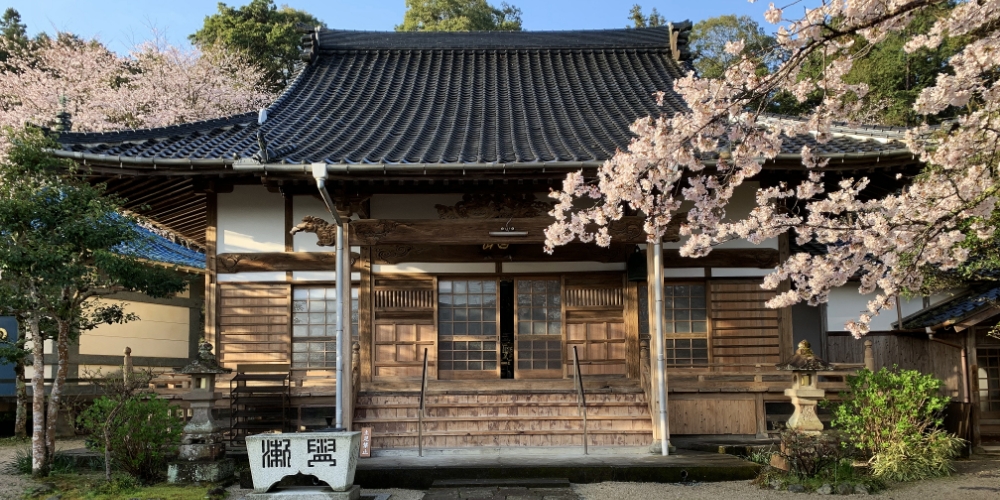 真光寺本堂